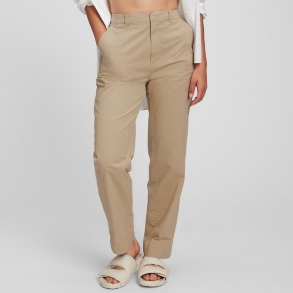 Gap | Everyday Straight Up Khaki Pants Size 8